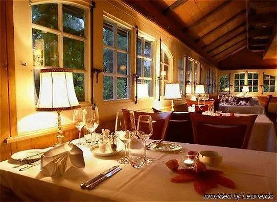 & Restaurant Sternen Szálloda 4*